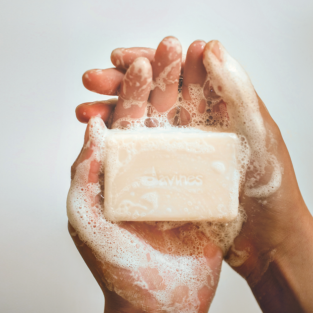 How to use and preserve a solid shampoo?