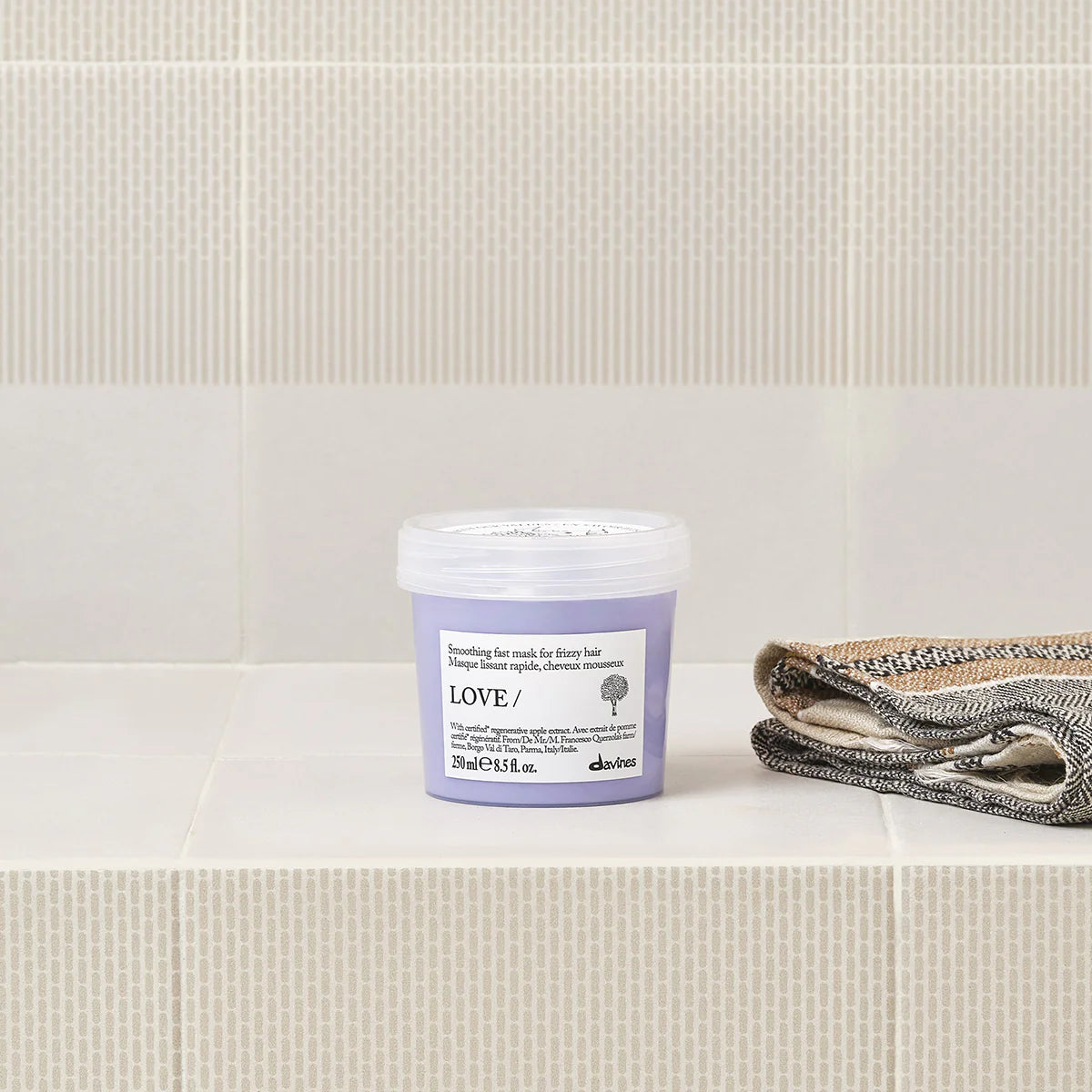 LOVE Smoothing Mask - Davines Cyprus